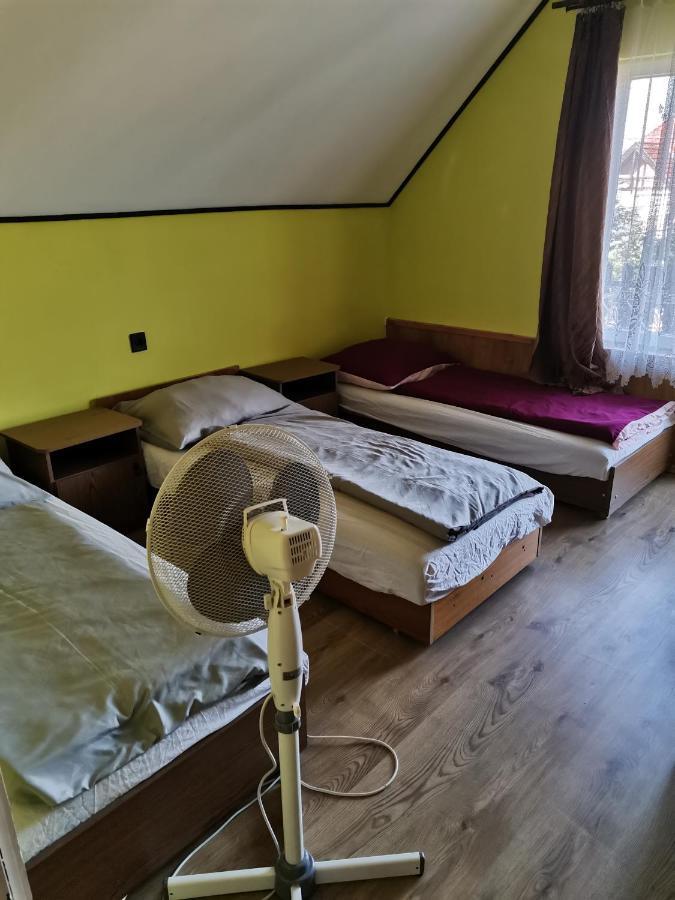 Apartamento Roland Apartman Balatonlelle Exterior foto