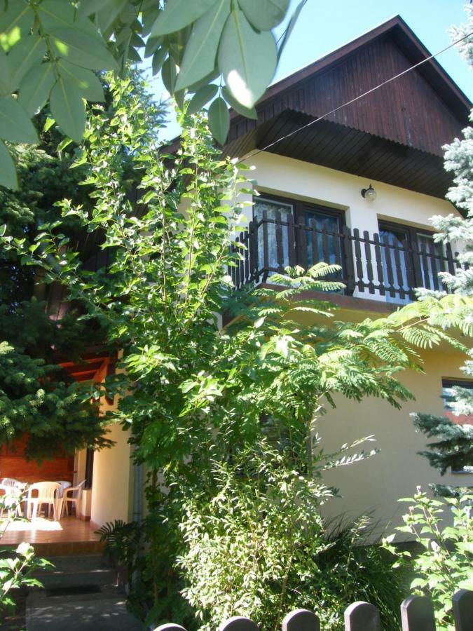 Apartamento Roland Apartman Balatonlelle Exterior foto